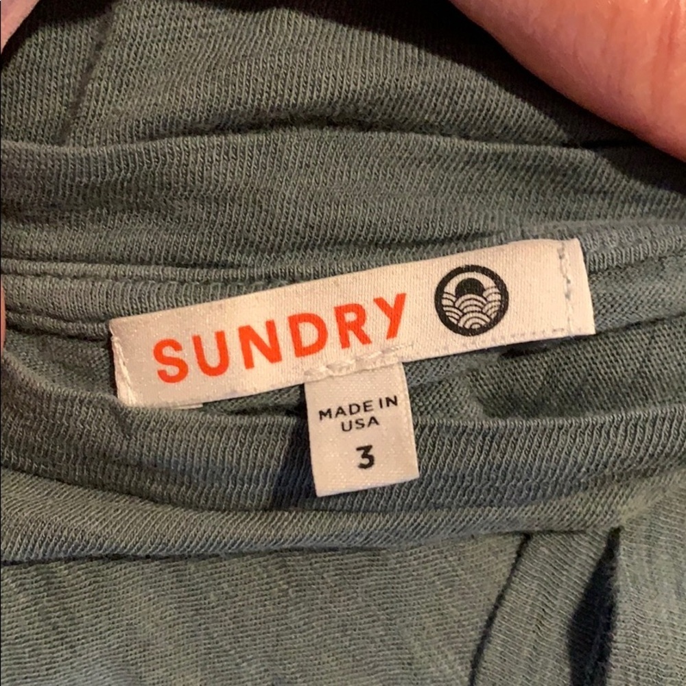 Bundle of 2 crop top shirt size Small - Picture 5 of 5